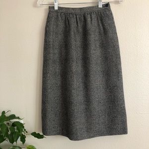 VINTAGE Pendleton wool plaid minimalist skirt